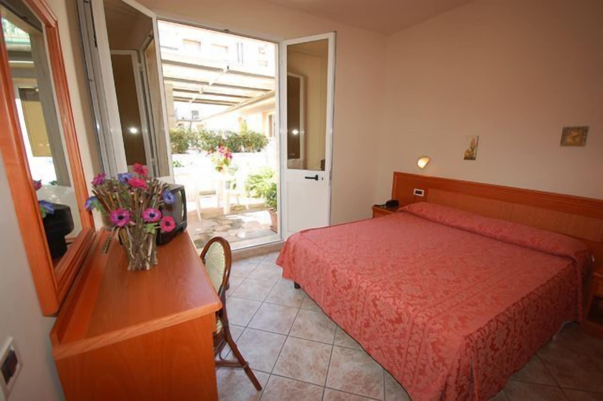 Hotel Bella Riviera Lungomare Viareggio Esterno foto