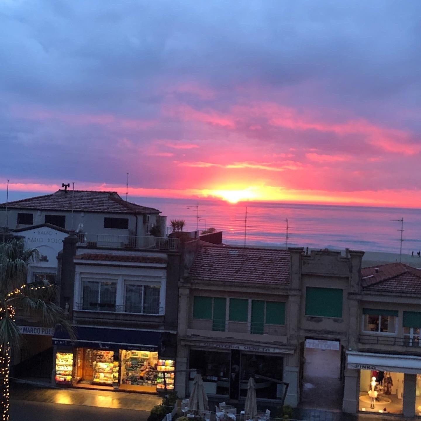 Hotel Bella Riviera Lungomare Viareggio Esterno foto