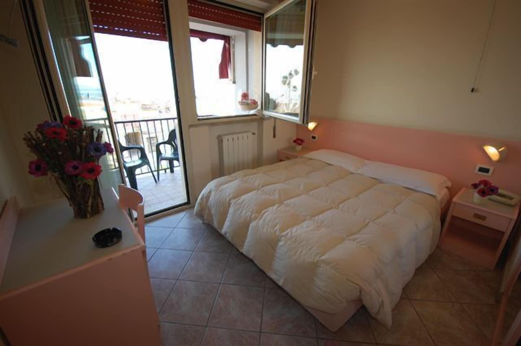 Hotel Bella Riviera Lungomare Viareggio Esterno foto