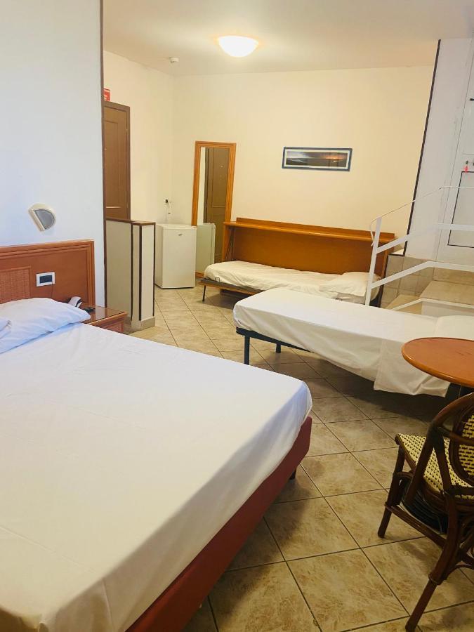 Hotel Bella Riviera Lungomare Viareggio Esterno foto