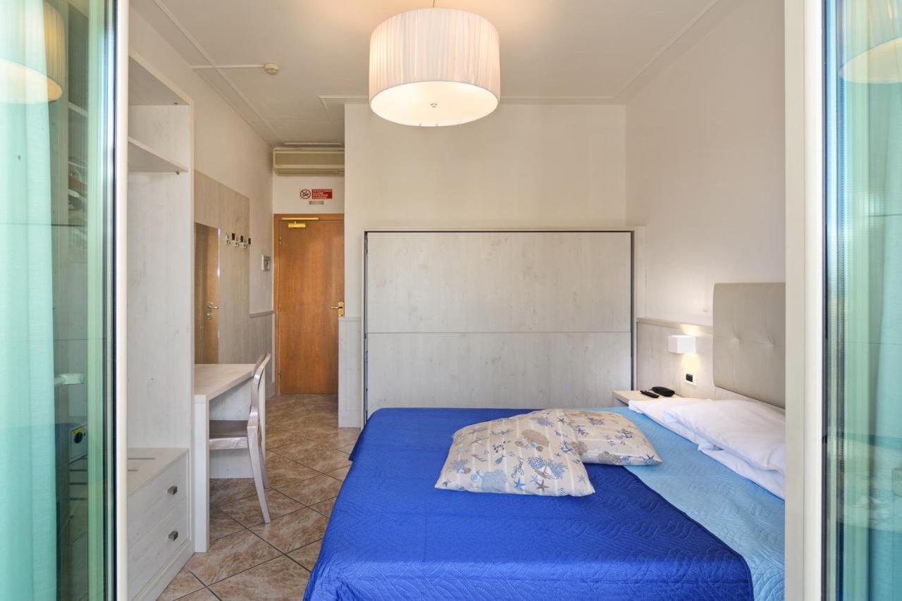 Hotel Bella Riviera Lungomare Viareggio Esterno foto