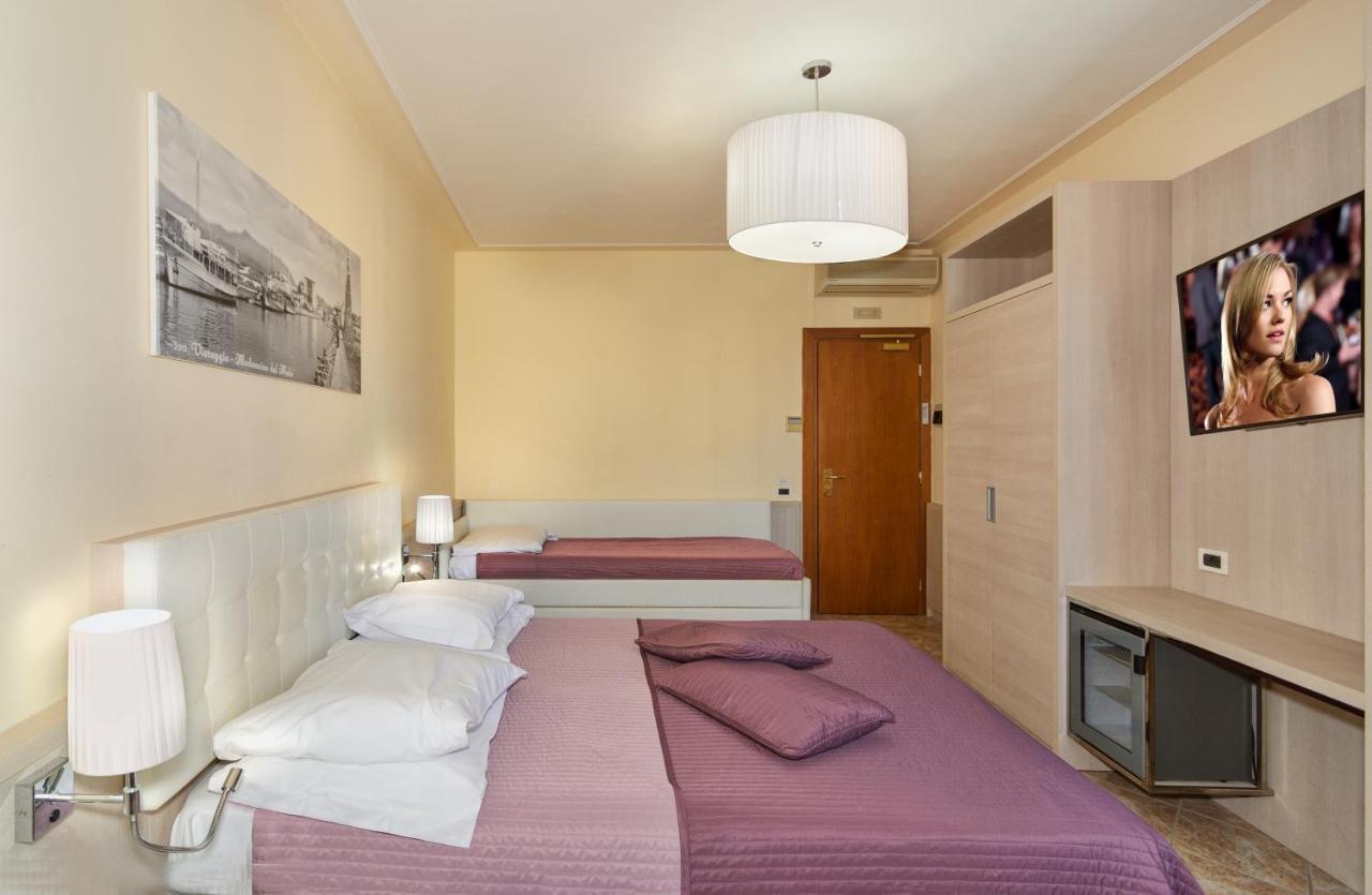 Hotel Bella Riviera Lungomare Viareggio Esterno foto